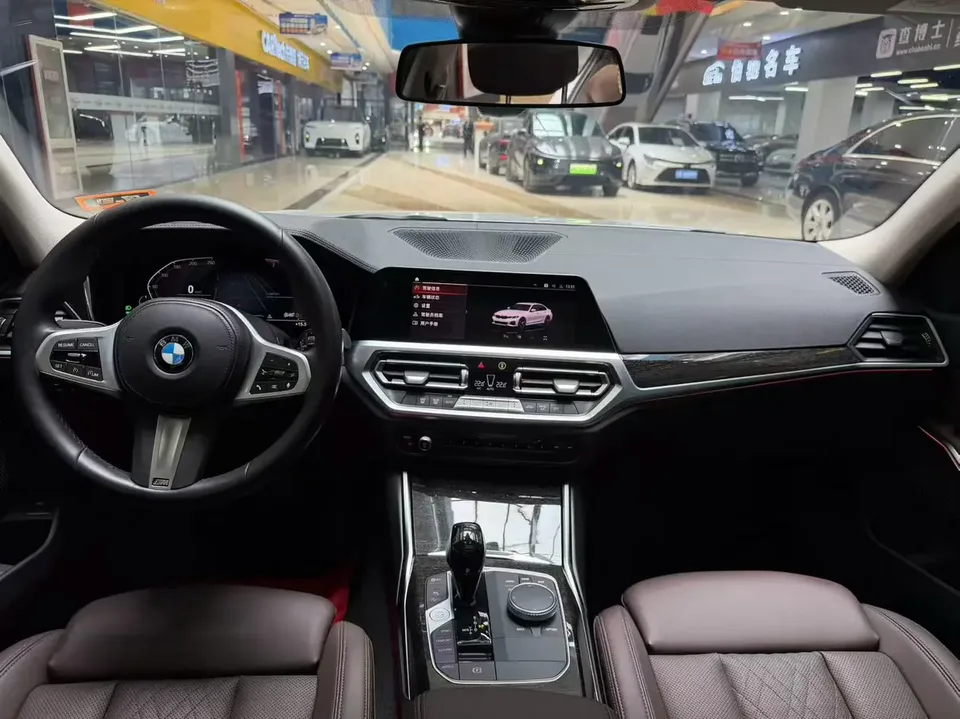 BMW 3 Series BMW 3 Series Facelifted 325Li M Sport Package 2022 — thumbnail 5