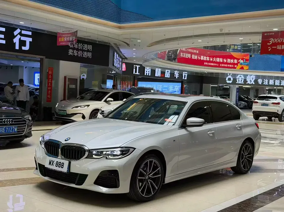 BMW 3 Series 2022