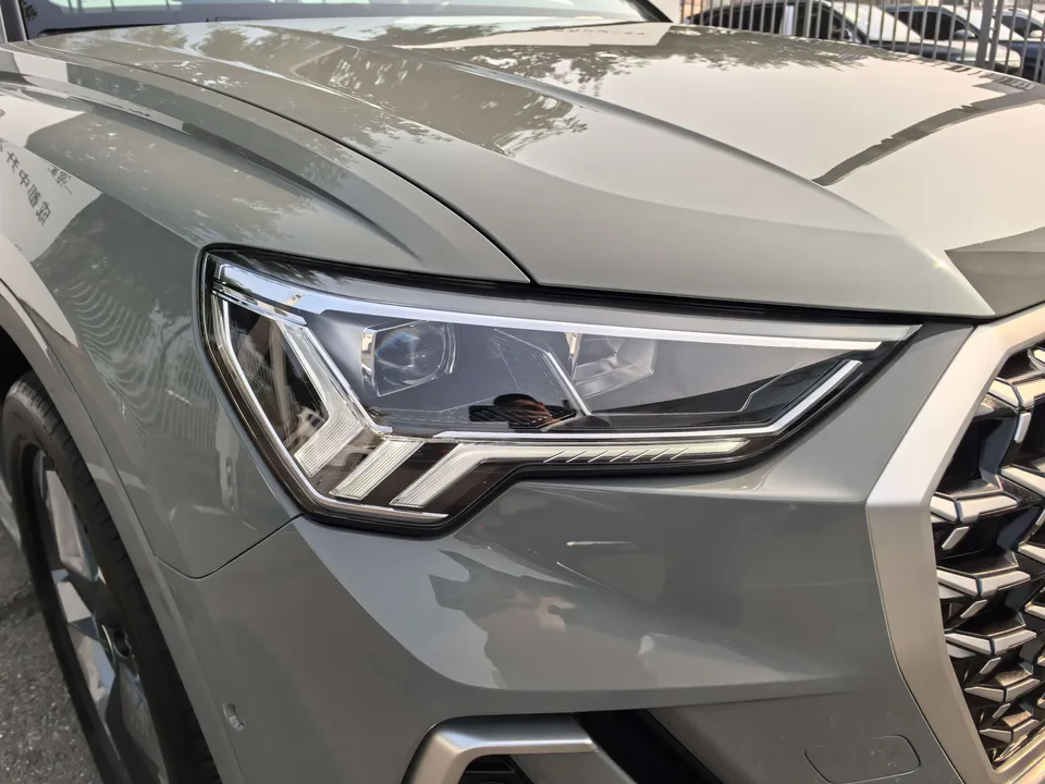 Audi Q3 35 TFSI Fashion Dynamic Edition (1.5T) 2023 — миниатюра 4