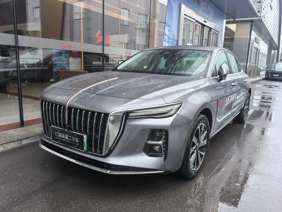Hongqi H5 PHEV 2025