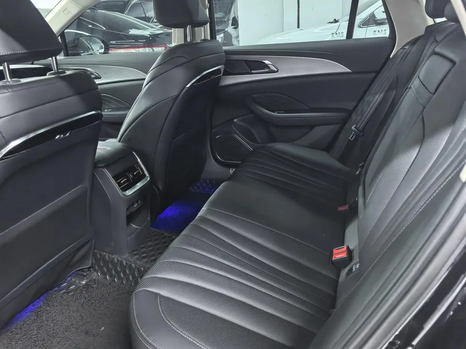 Hongqi H5 Hongqi H5 2023 1.5T DCT Zhilian Qiyun Edition 2024 — миниатюра 4