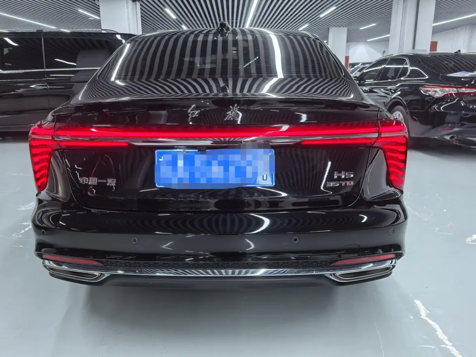 Hongqi H5 Hongqi H5 2023 1.5T DCT Zhilian Qiyun Edition 2024 — миниатюра 5