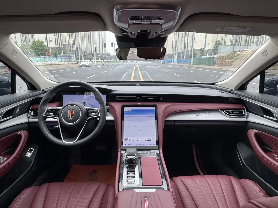 Hongqi H5 Hongqi H5 2025 2.0T Automatic Flagship 500,000 Commemorative Edition 2025 — миниатюра 4