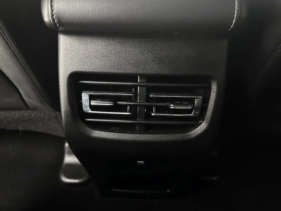 Haval M6 PLUS 1.5T DCT Luxury Smart Connected Edition 2022 — миниатюра 3
