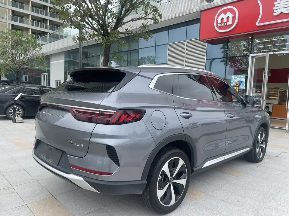BYD Song PLUS DM DM-i 51KM 2WD Premium Edition 2022 — миниатюра 2