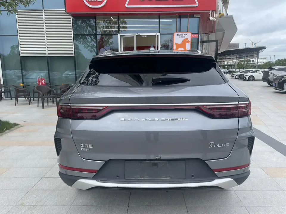 BYD Song PLUS DM DM-i 51KM 2WD Premium Edition 2022 — миниатюра 4