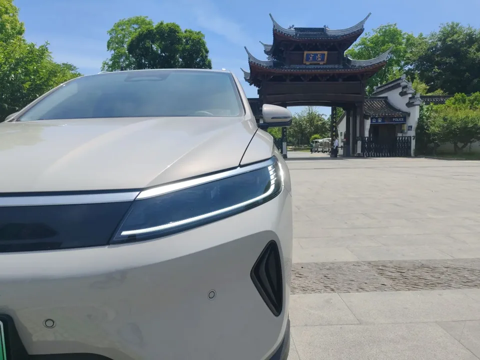 BYD Sea Lion 05DM Sea Lion 05DM Intelligent Driving Edition DM-i 75KM Luxury Edition 2025 — thumbnail 3