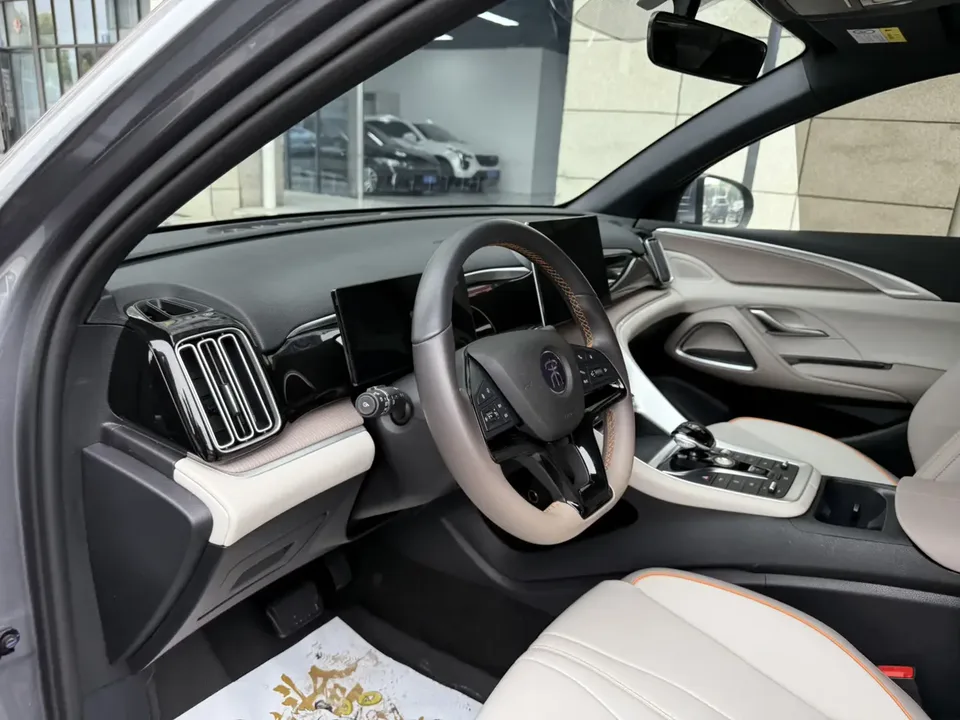 BYD Song Pro DM DM-i Honor Edition 71km Pilot Edition 2025 — миниатюра 4
