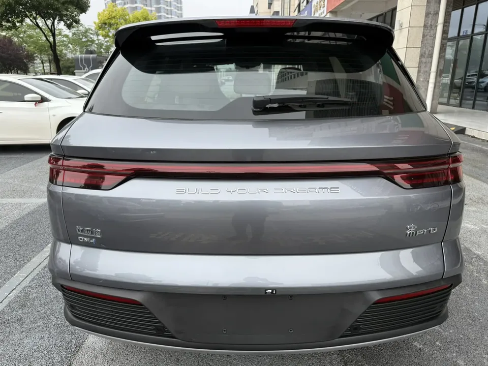 BYD Song Pro DM DM-i Honor Edition 71km Pilot Edition 2025 — миниатюра 5