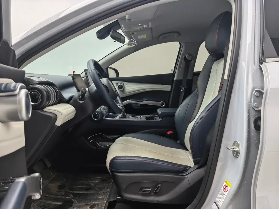 BYD Yuan Plus Yuan PLUS 430KM Luxury Edition 2023 — thumbnail 2