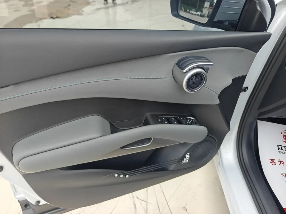 BYD Yuan Plus Intelligent Driving Edition 430KM Leading Edition 2025 — миниатюра 3