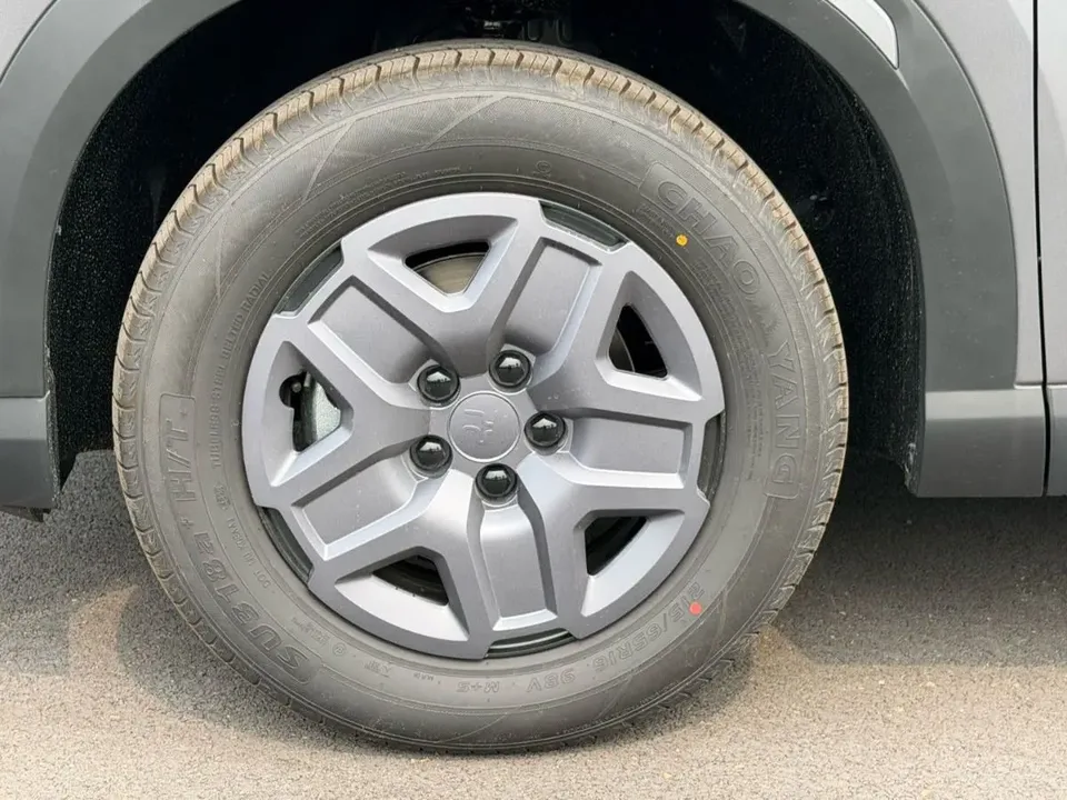 BYD Yuan Up 301KM Pilot Edition 2026 — миниатюра 3