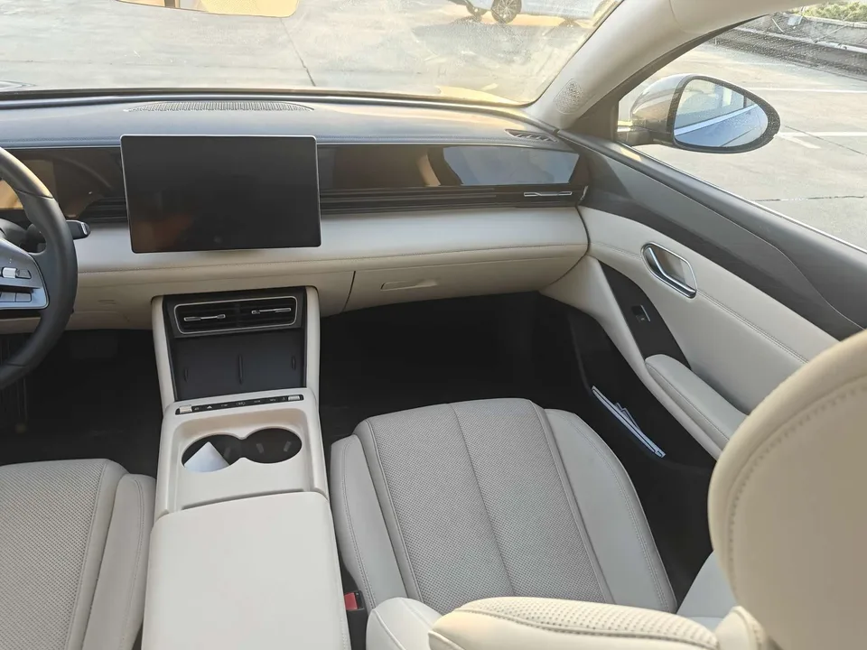 BYD Qin L EV 545km Surpassing Edition 2025 — миниатюра 2
