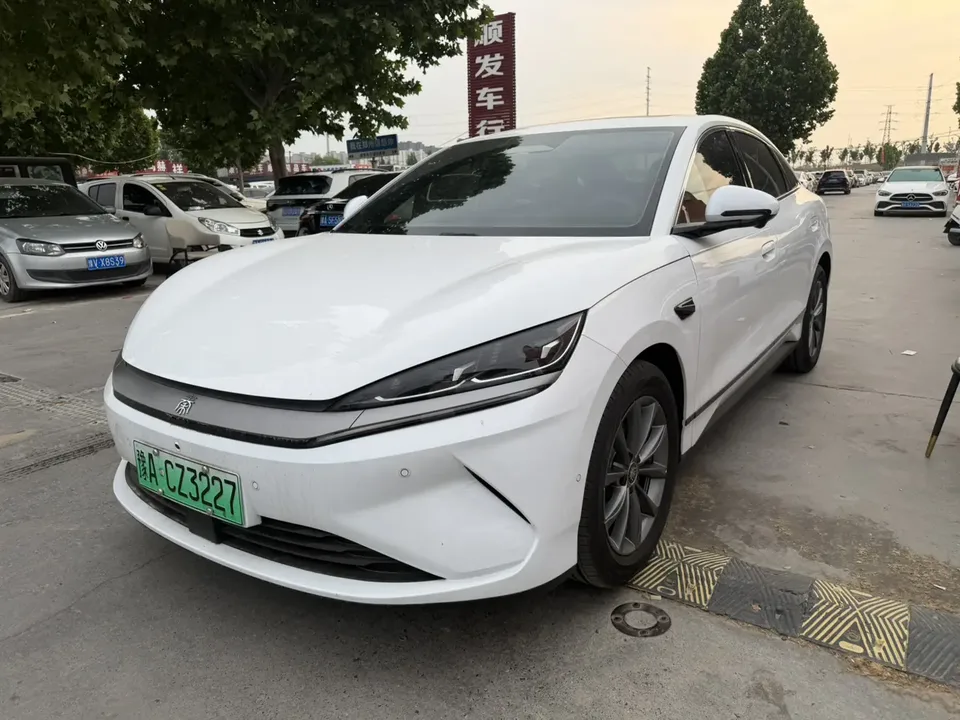BYD Qin L EV 2026