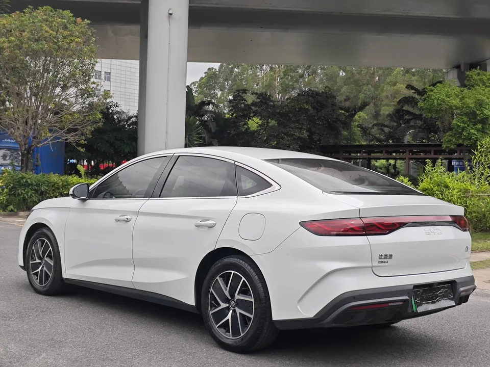 BYD Qin L DM DM-i 80KM Beyond Edition 2025 — миниатюра 2