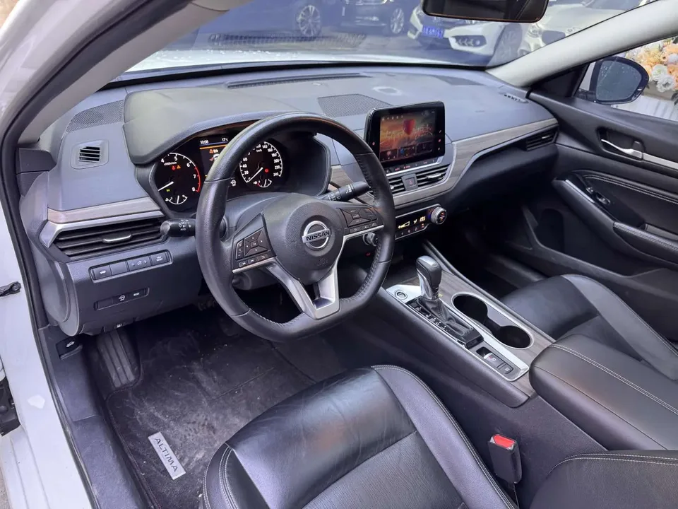 Nissan Altima Teana 2021 2.0L XL Comfort Edition 2022 — миниатюра 5