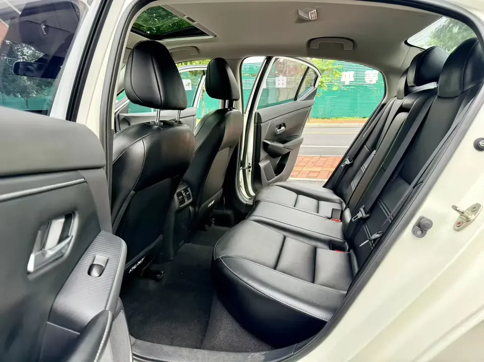 Nissan Sylphy Sylphy 2021 Sylphy 1.6L XL CVT Enjoy Edition 2022 — миниатюра 4