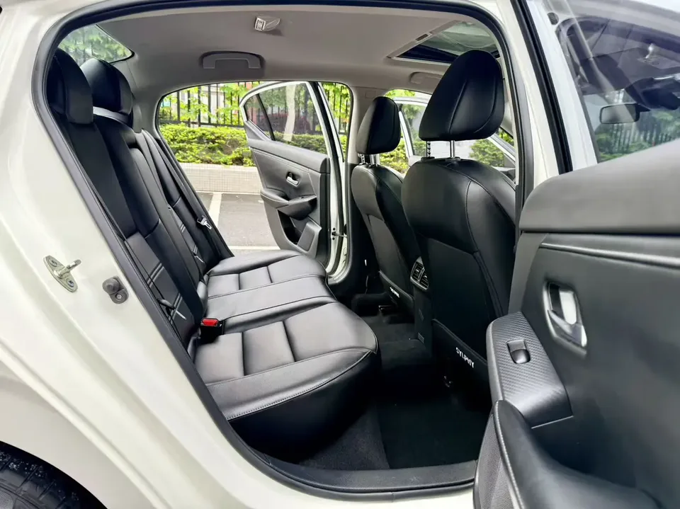 Nissan Sylphy Sylphy 2021 Sylphy 1.6L XL CVT Enjoy Edition 2022 — миниатюра 5