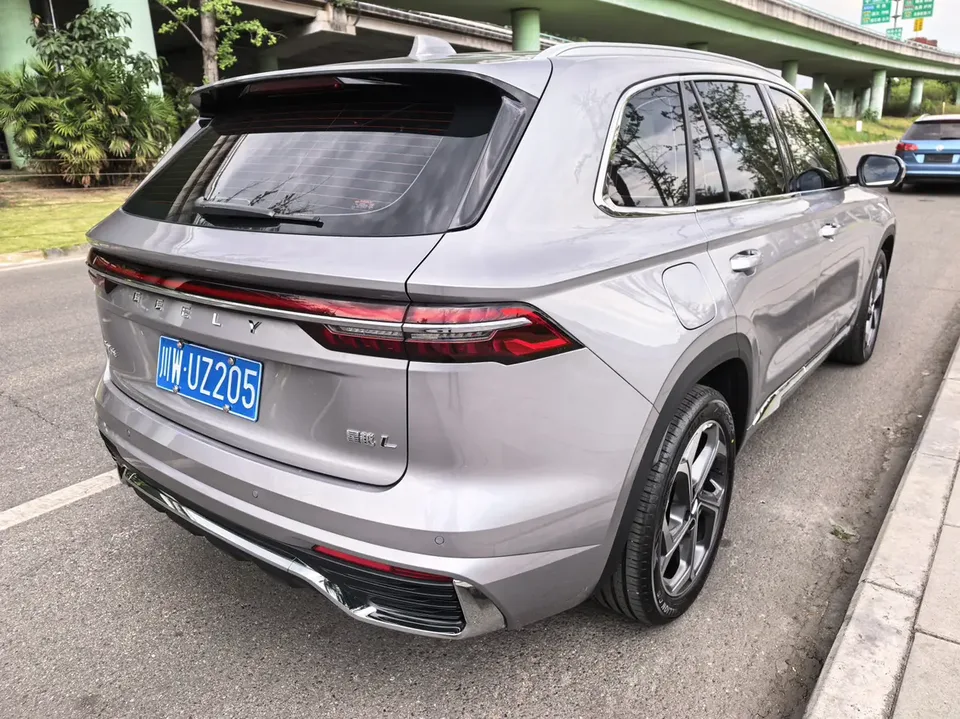 Geely Monjaro 2.0TD DCT EVO two-wheel drive premium model 2025 — миниатюра 2