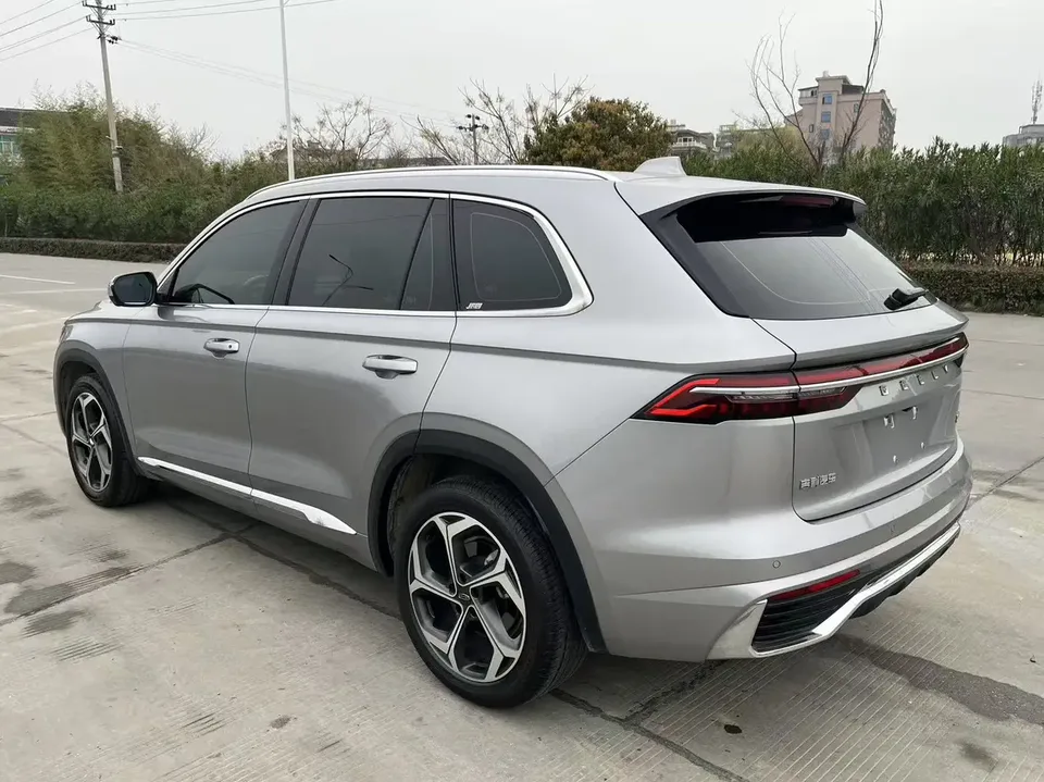 Geely Monjaro 2.0TD DCT EVO 2WD Premium Edition 2022 — миниатюра 5