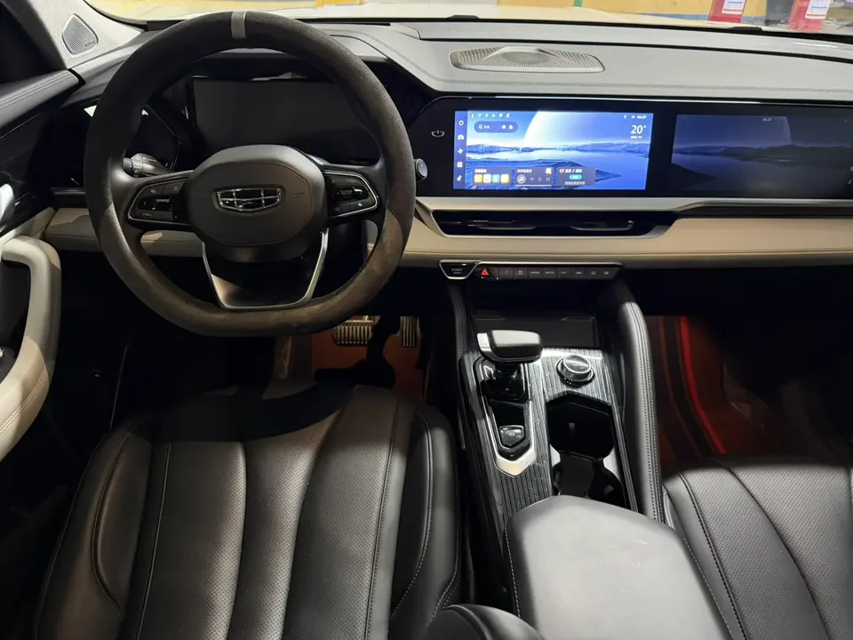 Geely Monjaro Xingyue L 2.0TD High Power Automatic 2WD Flagship Model 2023 — thumbnail 4