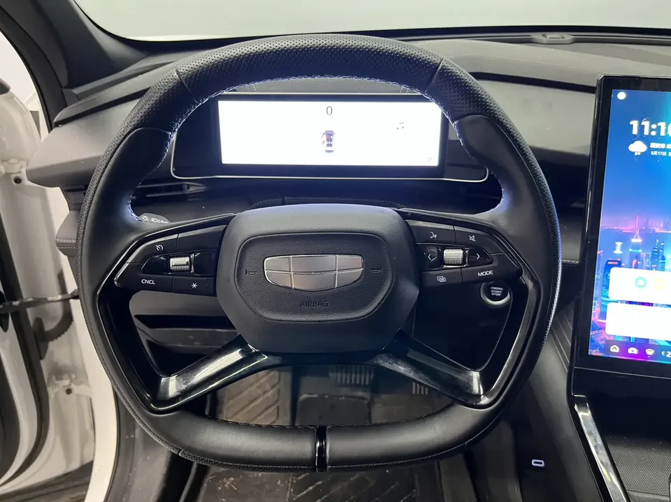 Geely Atlas Boyue Boyue Boyue COOL 1.5T Smart Link + 2023 — миниатюра 4