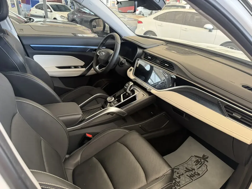 Geely Atlas Boyue 2022 Boyue X 1.8TD DCT intelligent connected model 2023 — миниатюра 3