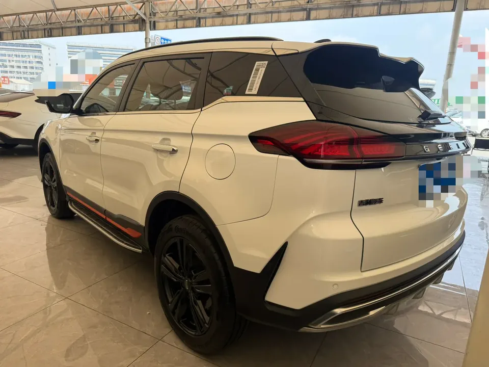 Geely Atlas Boyue 2022 Boyue X 1.8TD DCT intelligent connected model 2023 — миниатюра 4