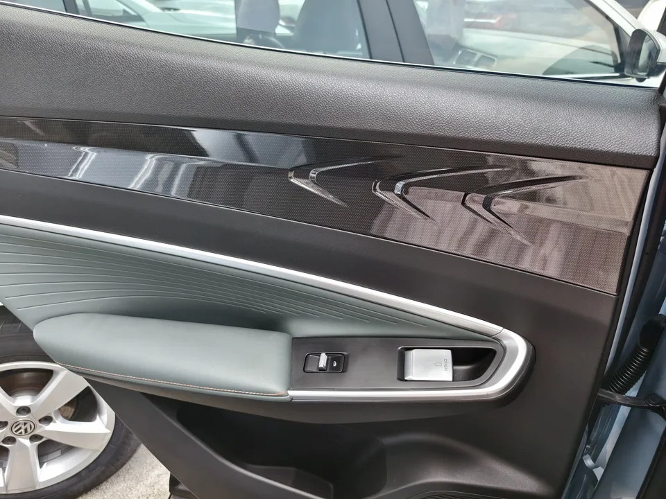 Geely Atlas 1.5TD Smart Link + 2024 — миниатюра 2