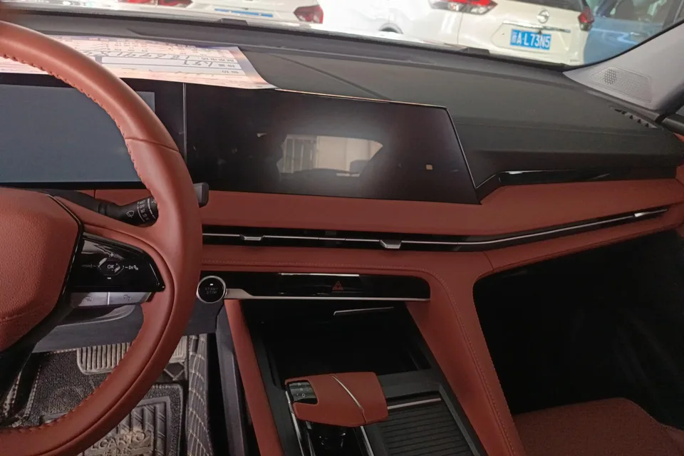 Changan CS75PLUS third generation 1.5T automatic luxury model 2024 — миниатюра 4