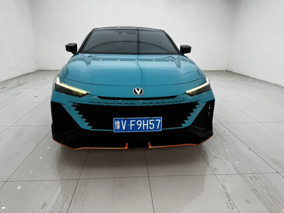 Changan UNI-V 2022