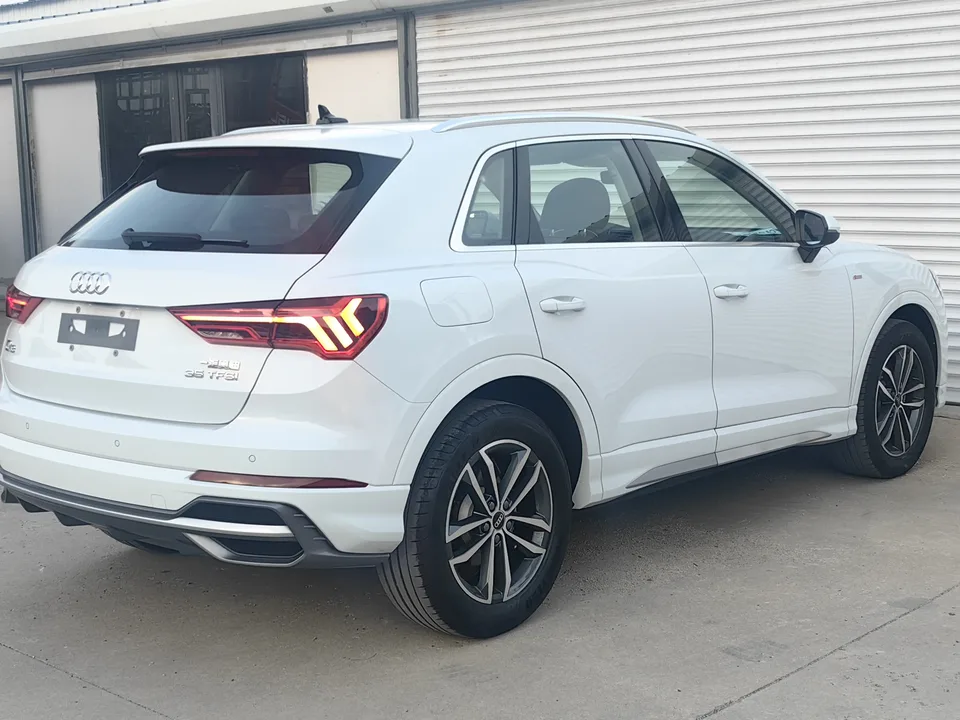 Audi Q3 Q3 Audi Q3 2022 35 TFSI aggressive and dynamic model 2022 — thumbnail 2