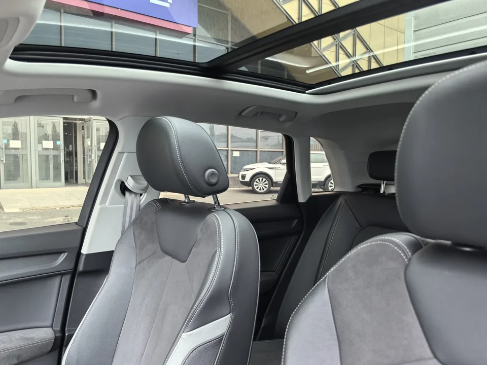 Audi Q3 Audi Q3 2023 35 TFSI aggressive and dynamic model 2023 — миниатюра 3