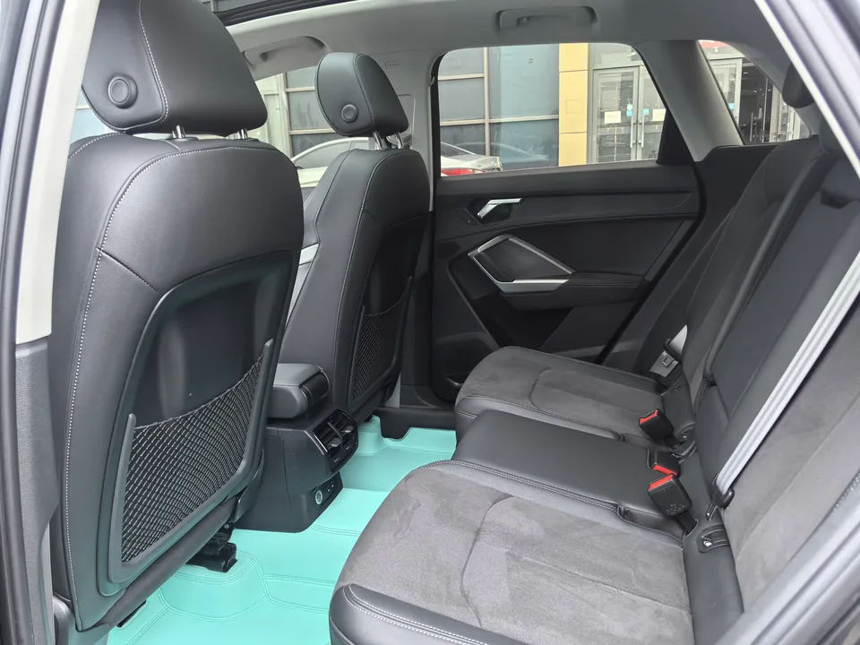 Audi Q3 Audi Q3 2023 35 TFSI aggressive and dynamic model 2023 — миниатюра 5