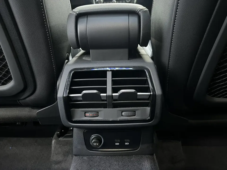 Audi Q3 Audi Q3 2023 35 TFSI Fashionable and Dynamic 2023 — миниатюра 3