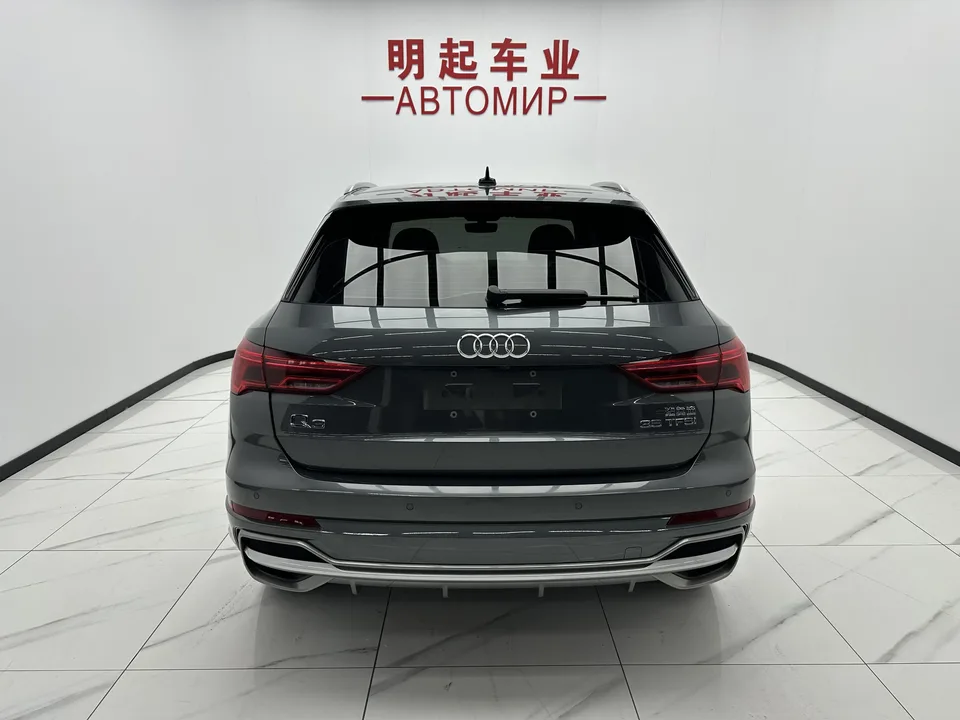 Audi Q3 Audi Q3 2022 35 TFSI Fashionable and Dynamic 2022 — миниатюра 2
