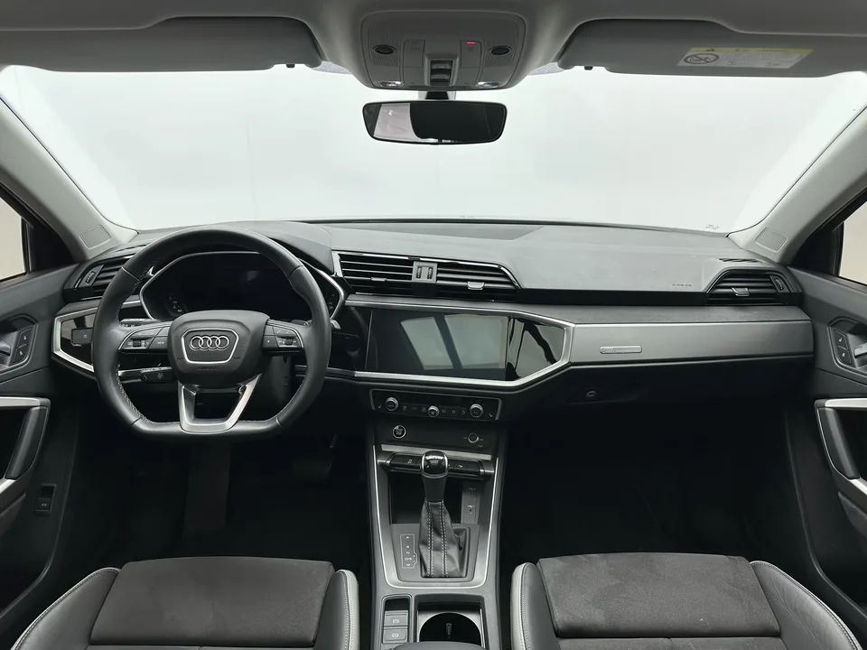 Audi Q3 Audi Q3 2022 35 TFSI Fashionable and Dynamic 2022 — миниатюра 4