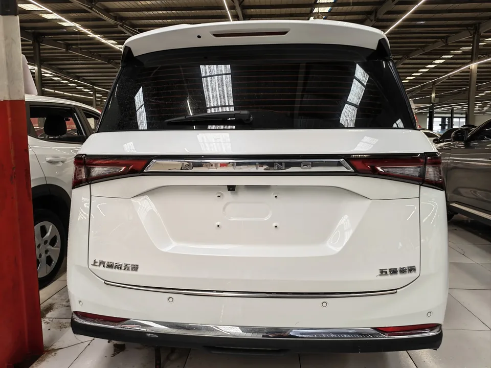 Wuling Jiachen Jiachen 1.5T CVT exclusive flagship model 2023 — thumbnail 2
