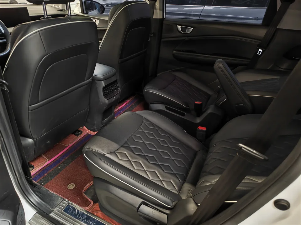 Wuling Jiachen Jiachen 1.5T CVT exclusive flagship model 2023 — thumbnail 3