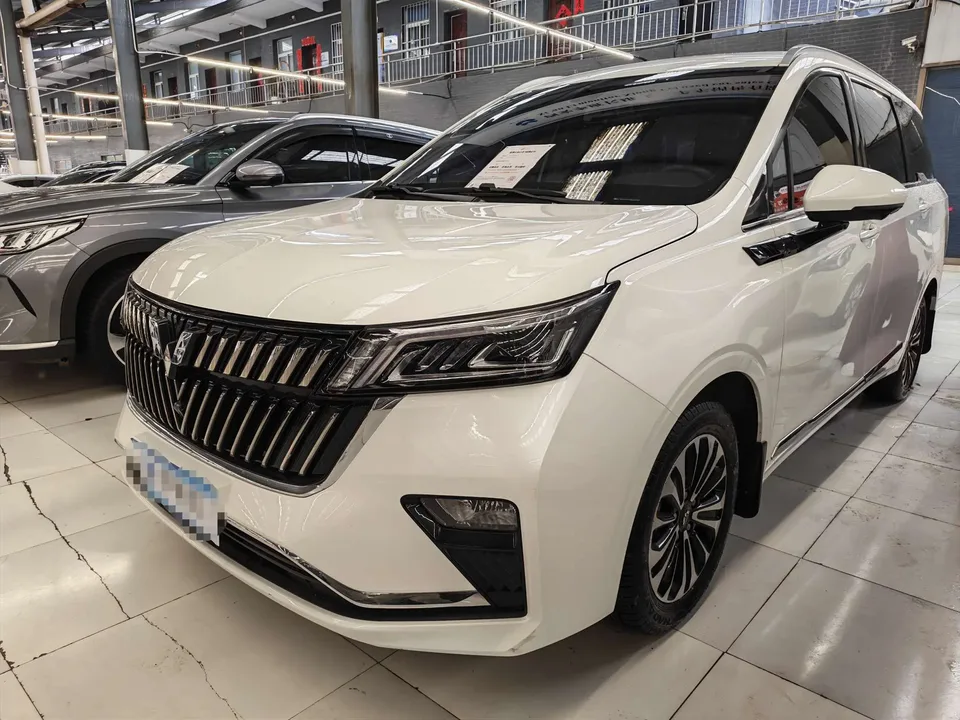 Wuling Jiachen Jiachen 1.5T CVT exclusive flagship model 2023 — photo 1, buy with delivery to Moscow