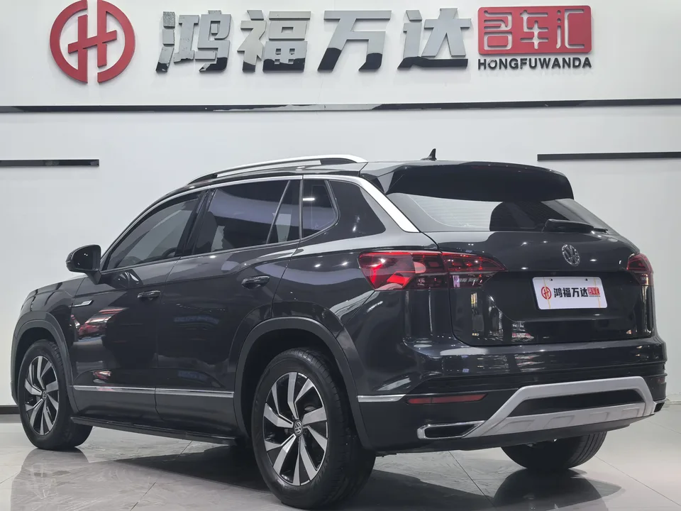 Volkswagen Tayron 330TSI 2WD Luxury Smart Edition 2022 — миниатюра 2