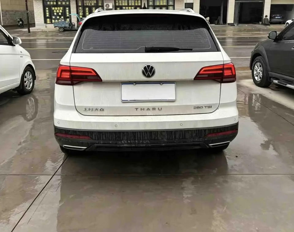 Volkswagen Tharu 280TSI 2WD Luxury Edition 2023 — миниатюра 2