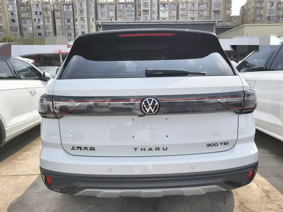 Volkswagen Tharu 300TSI 2WD Crescent Edition 2024 — миниатюра 2