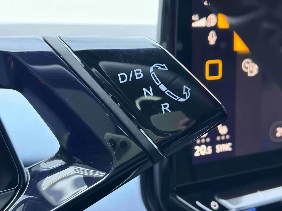 Volkswagen ID.4X Pure Intelligent Edition 2024 — миниатюра 2