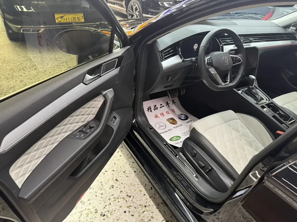 Volkswagen Magotan Magotan 2023 2 million commemorative edition 330TSI DSG luxury model 2023 — миниатюра 3