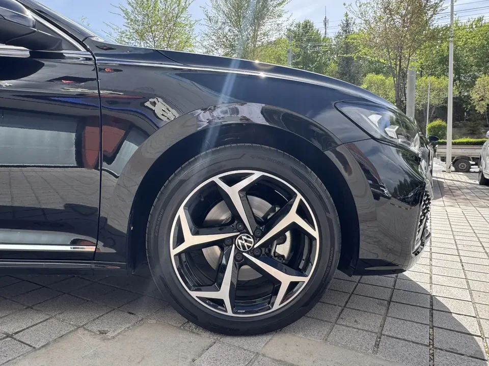 Volkswagen Passat Passat 2025 Outstanding Model 330TSI Starry Sky Elite Edition 2025 — миниатюра 4