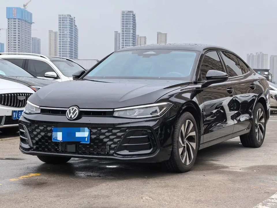 Volkswagen Passat 2025