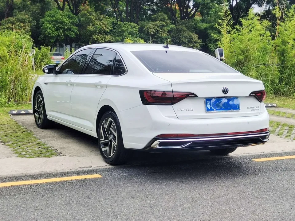 Volkswagen Sagitar 2023 Sagitar 280TSI DSG Beyond Edition 2023 — миниатюра 2
