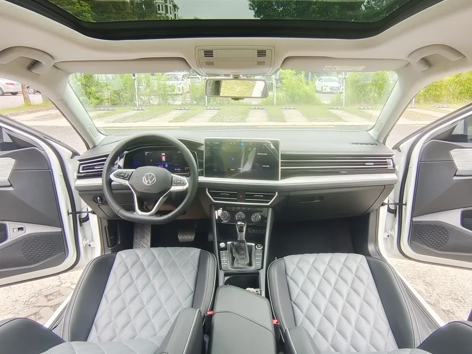 Volkswagen Sagitar 2023 Sagitar 280TSI DSG Beyond Edition 2023 — миниатюра 4