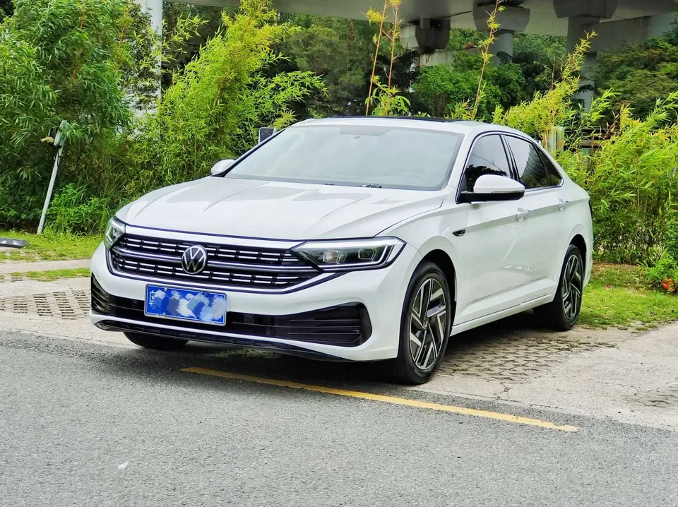Volkswagen Sagitar 2023